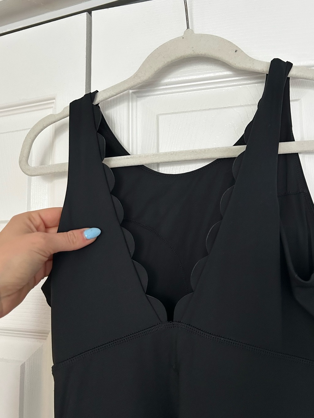 JOYLAB SCALLOPED Black V-Back Skirted One-Piece MINI DRESS SIZE MEDIUM ATHLETIC - Picture 7 of 11